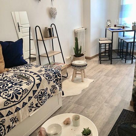 Cozy Nest Apartment ตูลง ภายนอก รูปภาพ