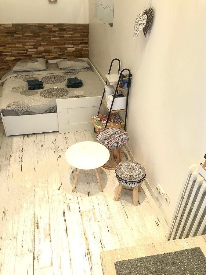 Cozy Nest Apartment ตูลง ภายนอก รูปภาพ
